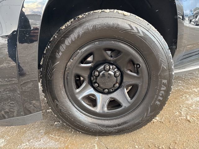 Used 2017 Chevrolet Tahoe 4WD w/ Remote Keyless Entry Package image 46