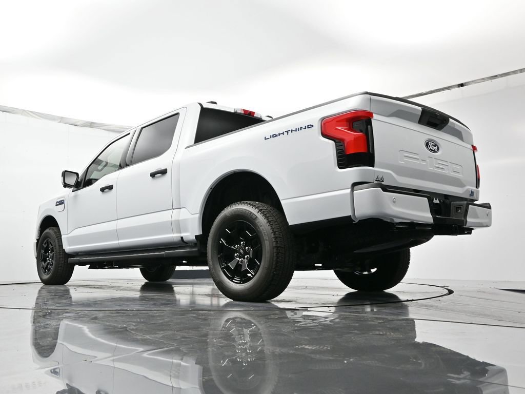 New 2025 Ford F150 Lightning XLT image 46