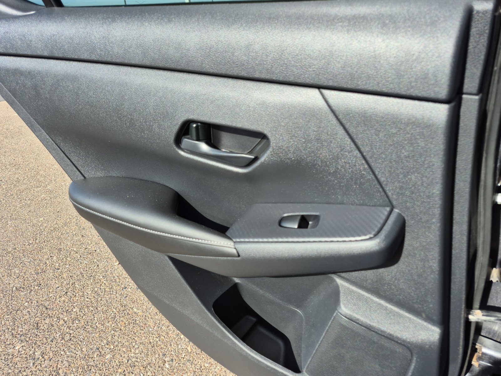 Used 2024 Nissan Sentra SV FWD image 19