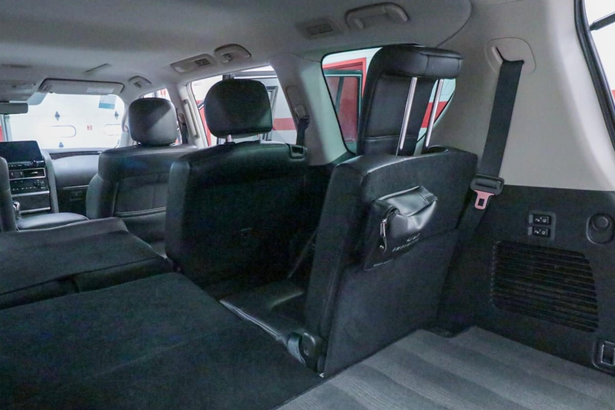 Used 2023 INFINITI QX80 Luxe w/ Cargo Package RWD image 29