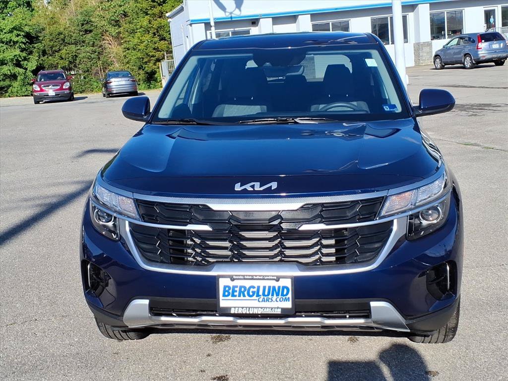 Used 2026 Kia Seltos LX FWD image 9