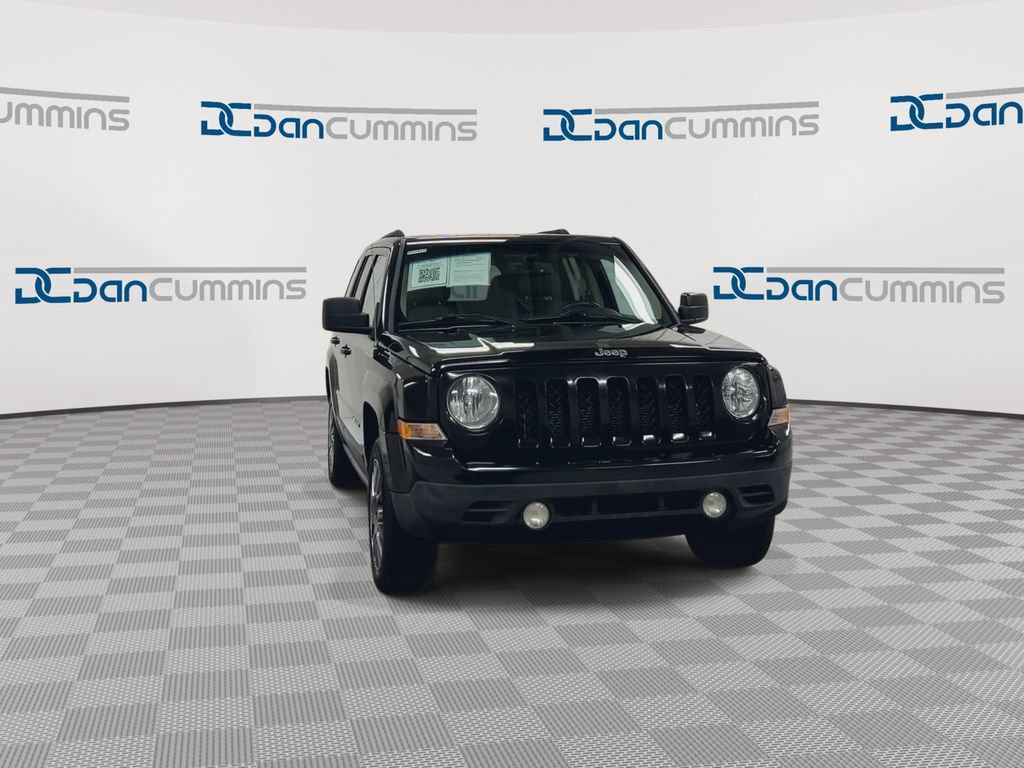 Used 2015 Jeep Patriot High Altitude AWD/4WD image 3