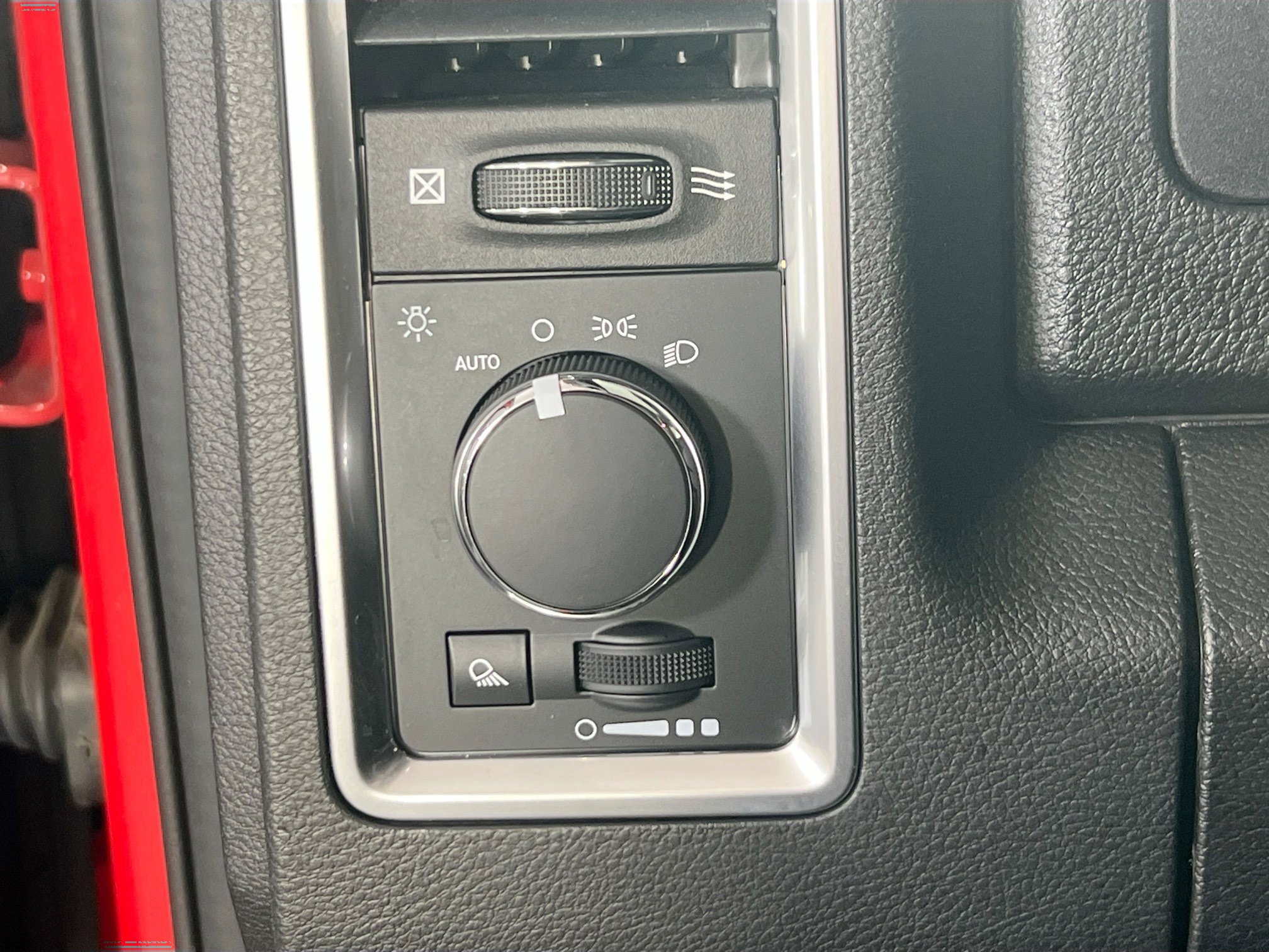 Used 2022 RAM 1500 Classic Warlock w/ Electronics Group image 10