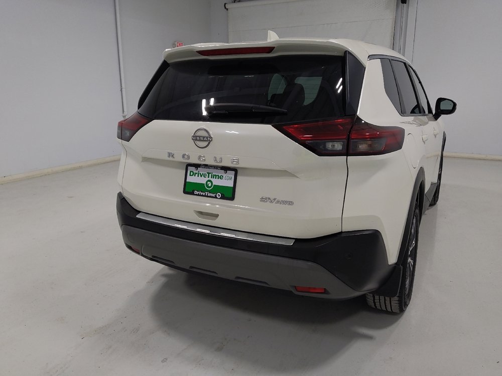 Used 2023 Nissan Rogue SV image 7