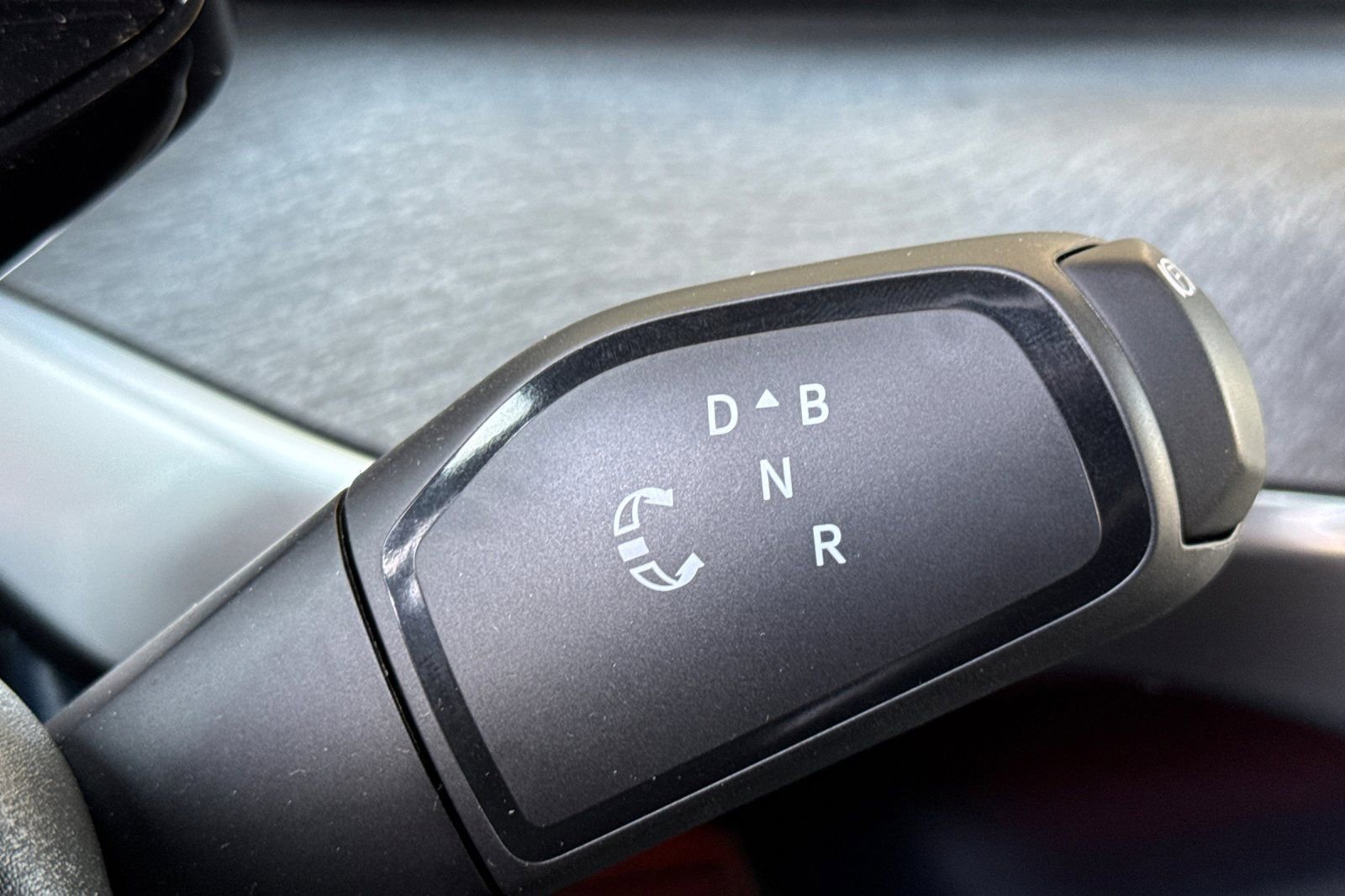 New 2025 Volkswagen ID. Buzz Pro S RWD image 22