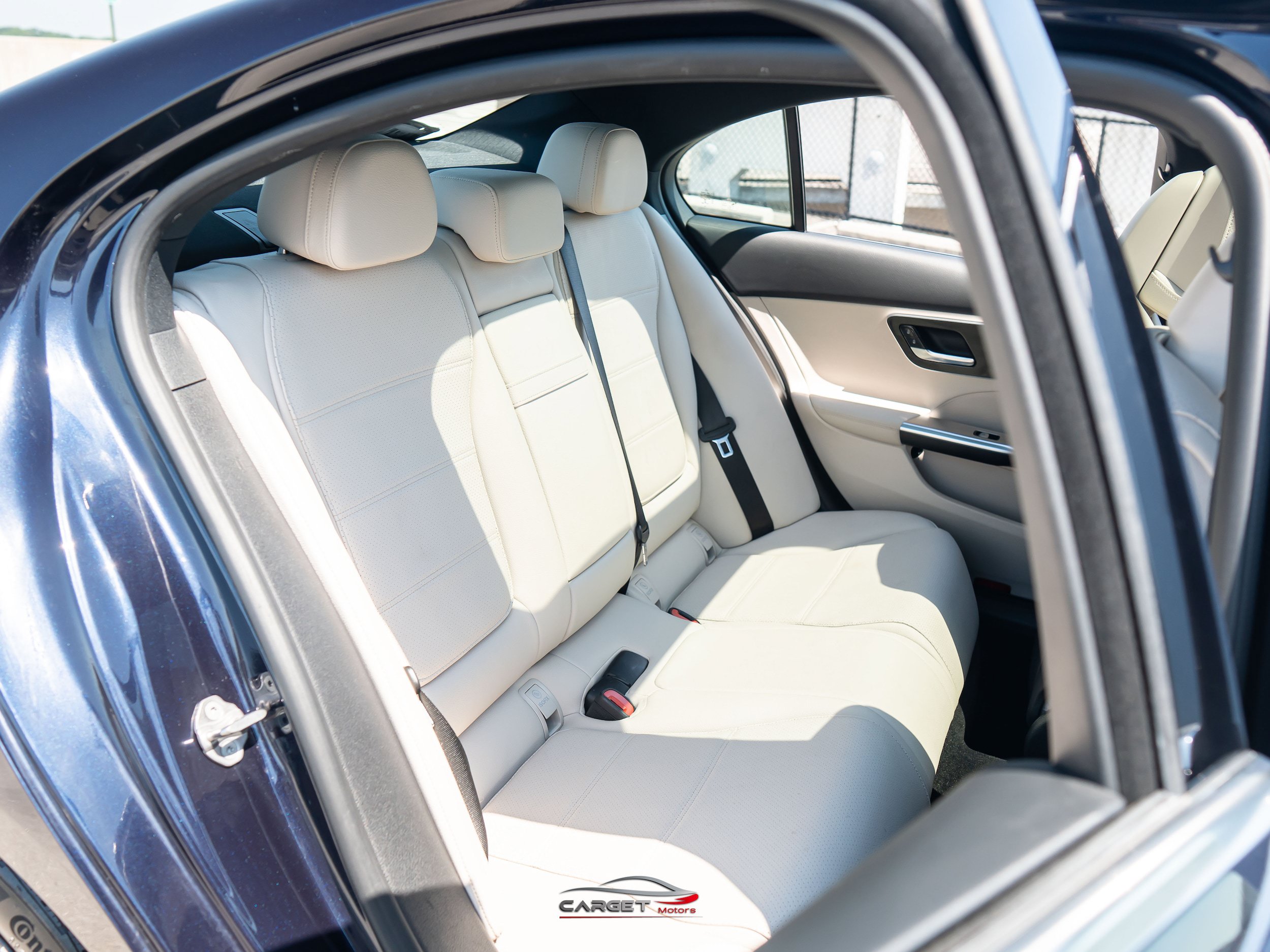 Used 2022 Mercedes-Benz C 300 4MATIC Sedan w/ Exclusive Trim Package image 18