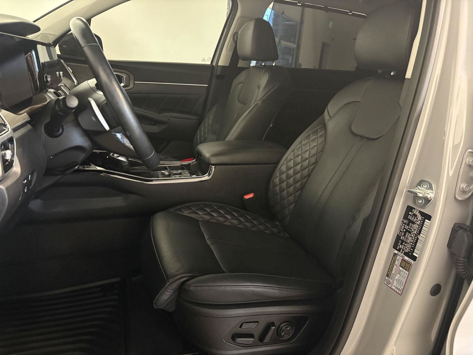 Used 2023 Kia Sorento SX Prestige AWD/4WD image 15