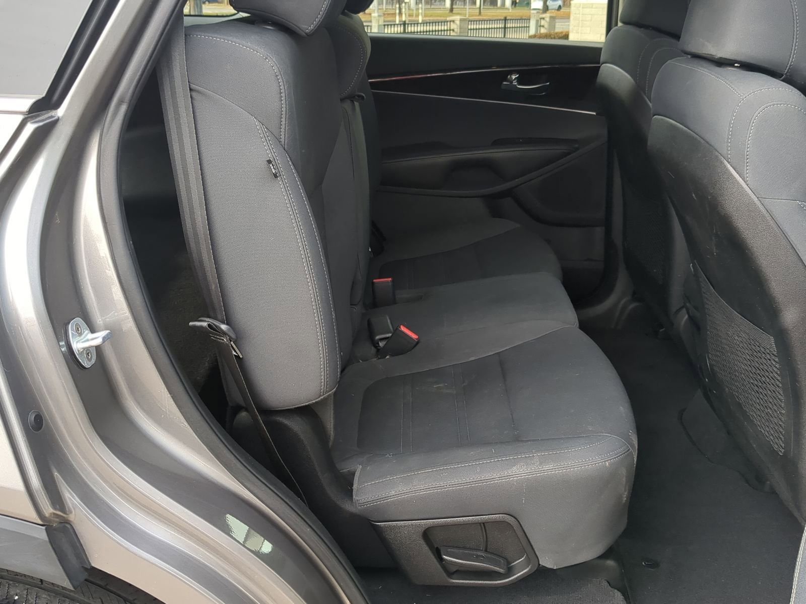 Used 2017 Kia Sorento LX image 21