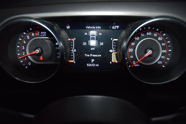 Used 2022 Jeep Gladiator Rubicon w/ LED Lighting Group image 47