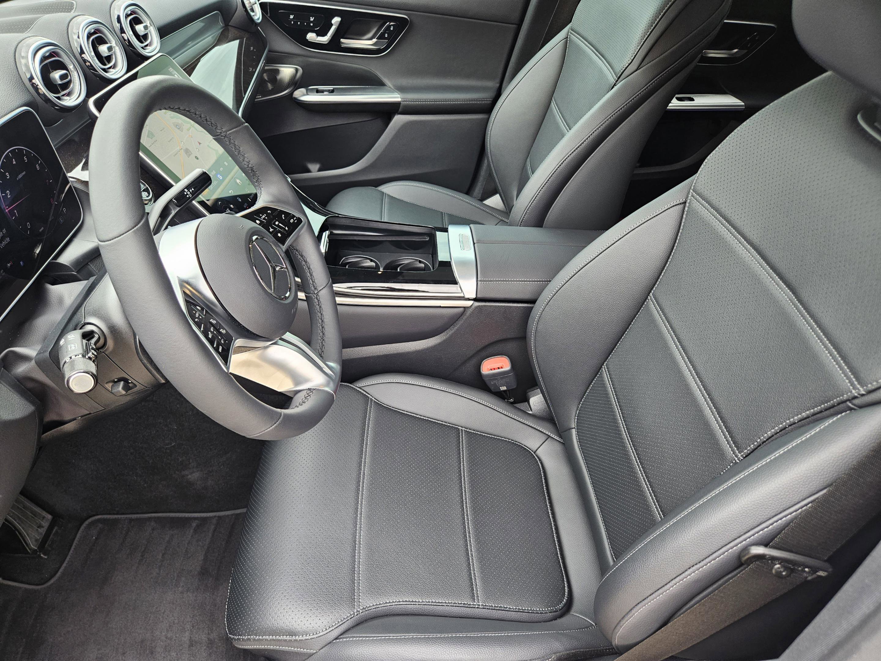 Certified 2026 Mercedes-Benz GLC 300 image 5