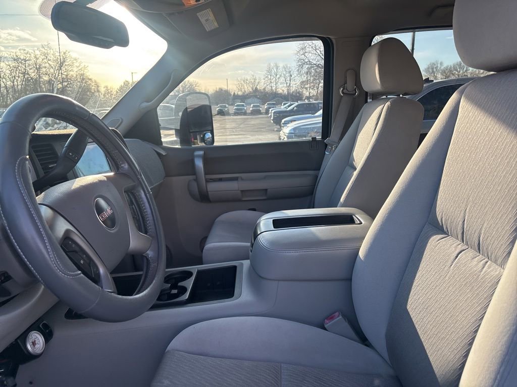 Used 2008 GMC Sierra 2500 SLE w/ SLE2 Preferred Package image 13