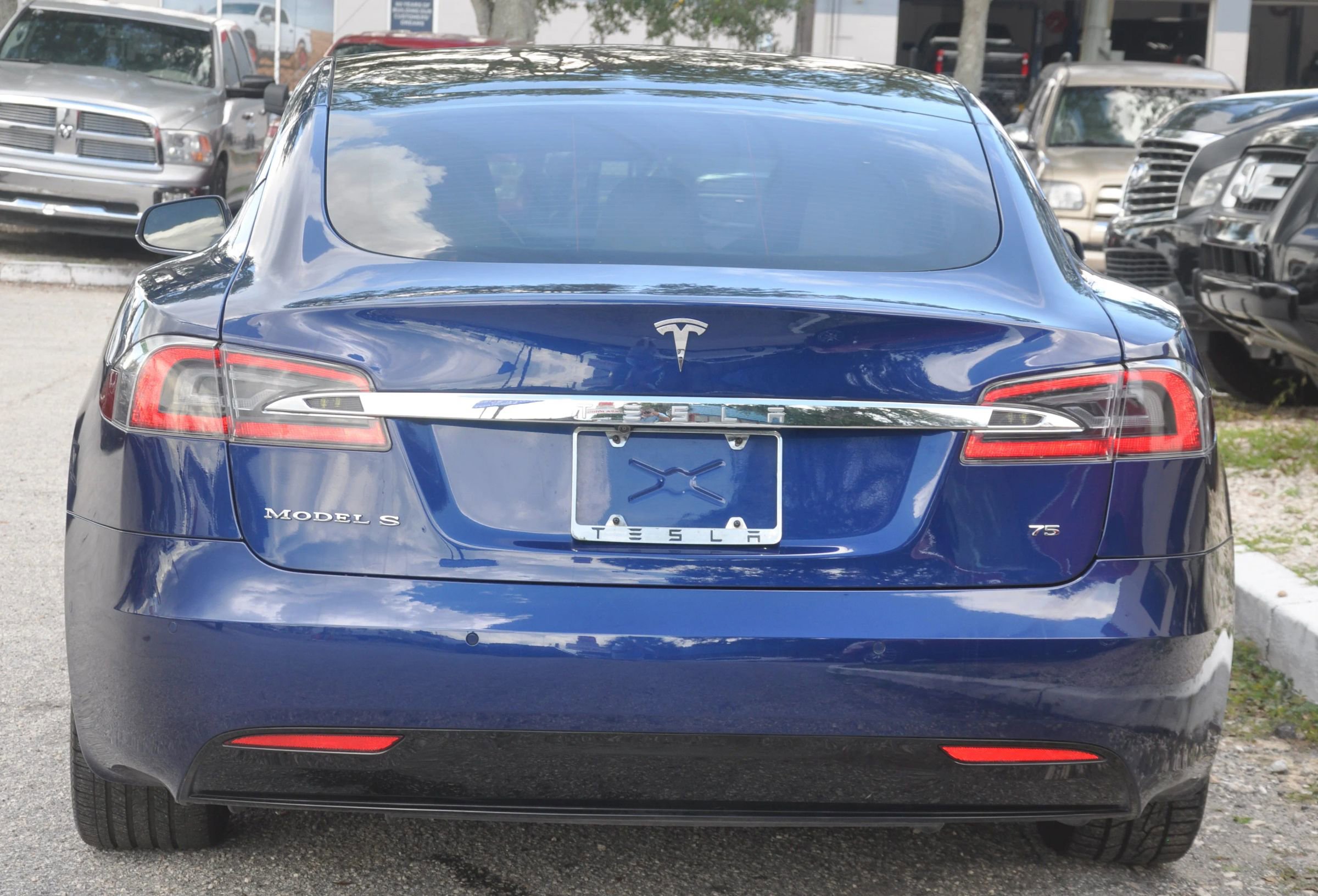Used 2017 Tesla Model S 75 RWD image 13