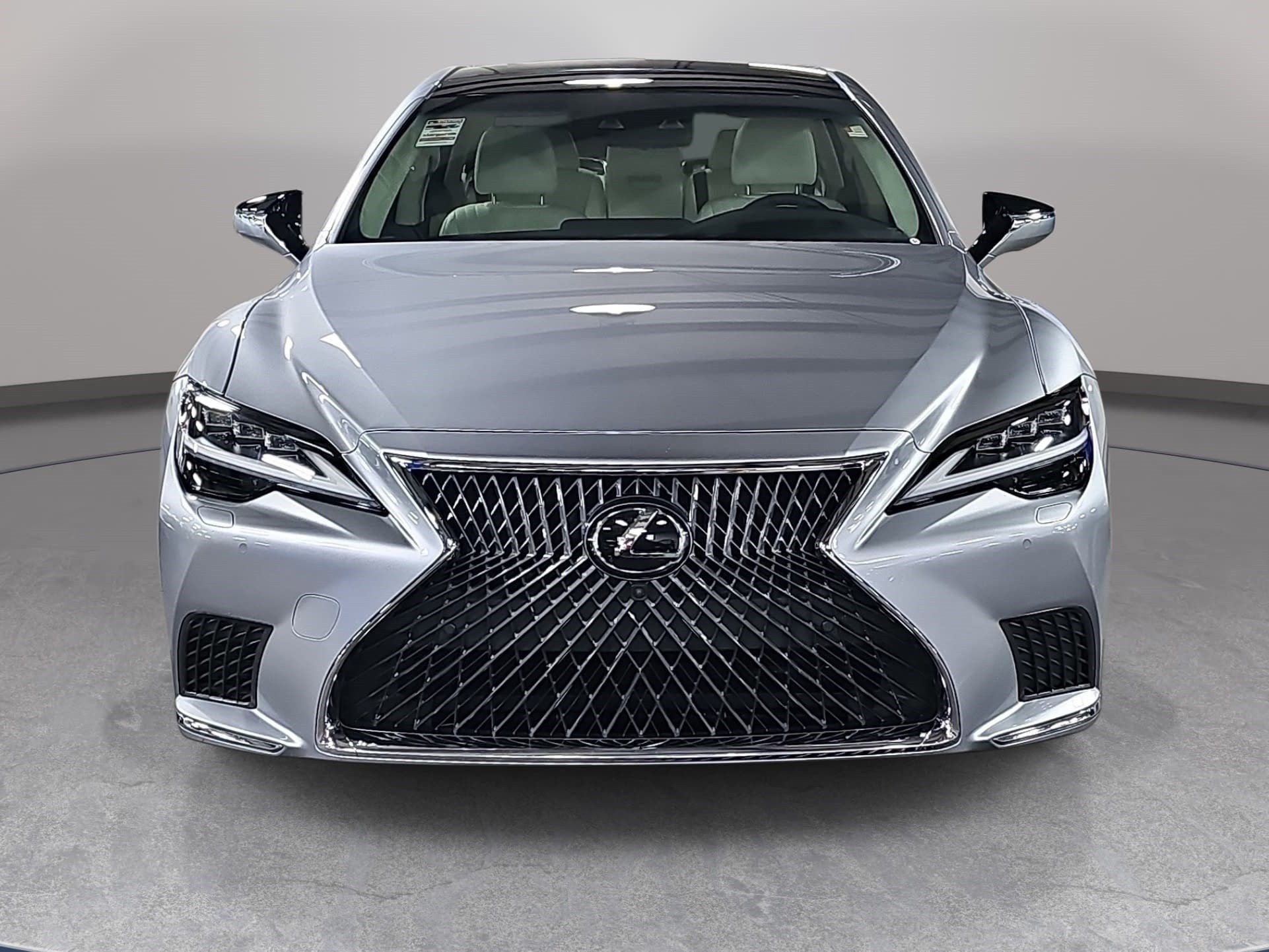 Used 2022 Lexus LS 500 RWD image 2