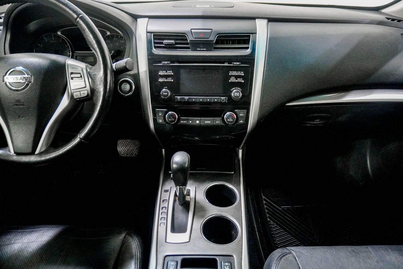 Used 2013 Nissan Altima 2.5 SL w/ 2.5 Moonroof Pkg FWD image 22
