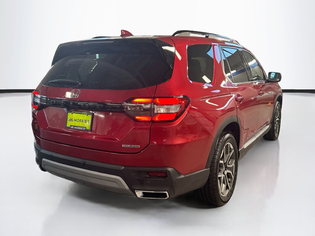 Used 2025 Honda Pilot Touring image 5