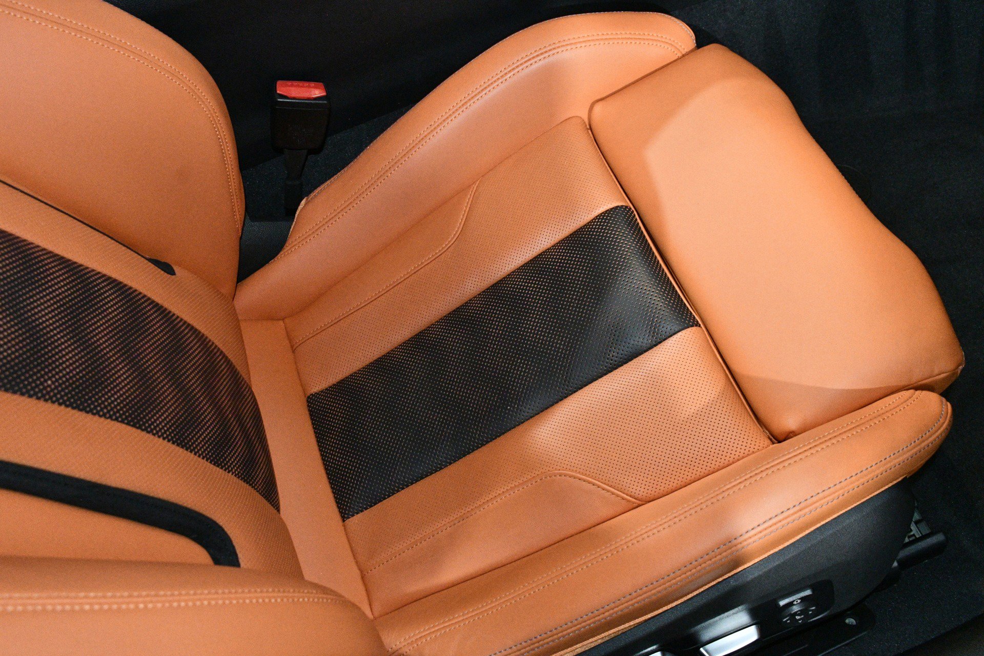 Used 2023 BMW M4 xDrive Competition w/ M Carbon Exterior Package AWD/4WD image 12