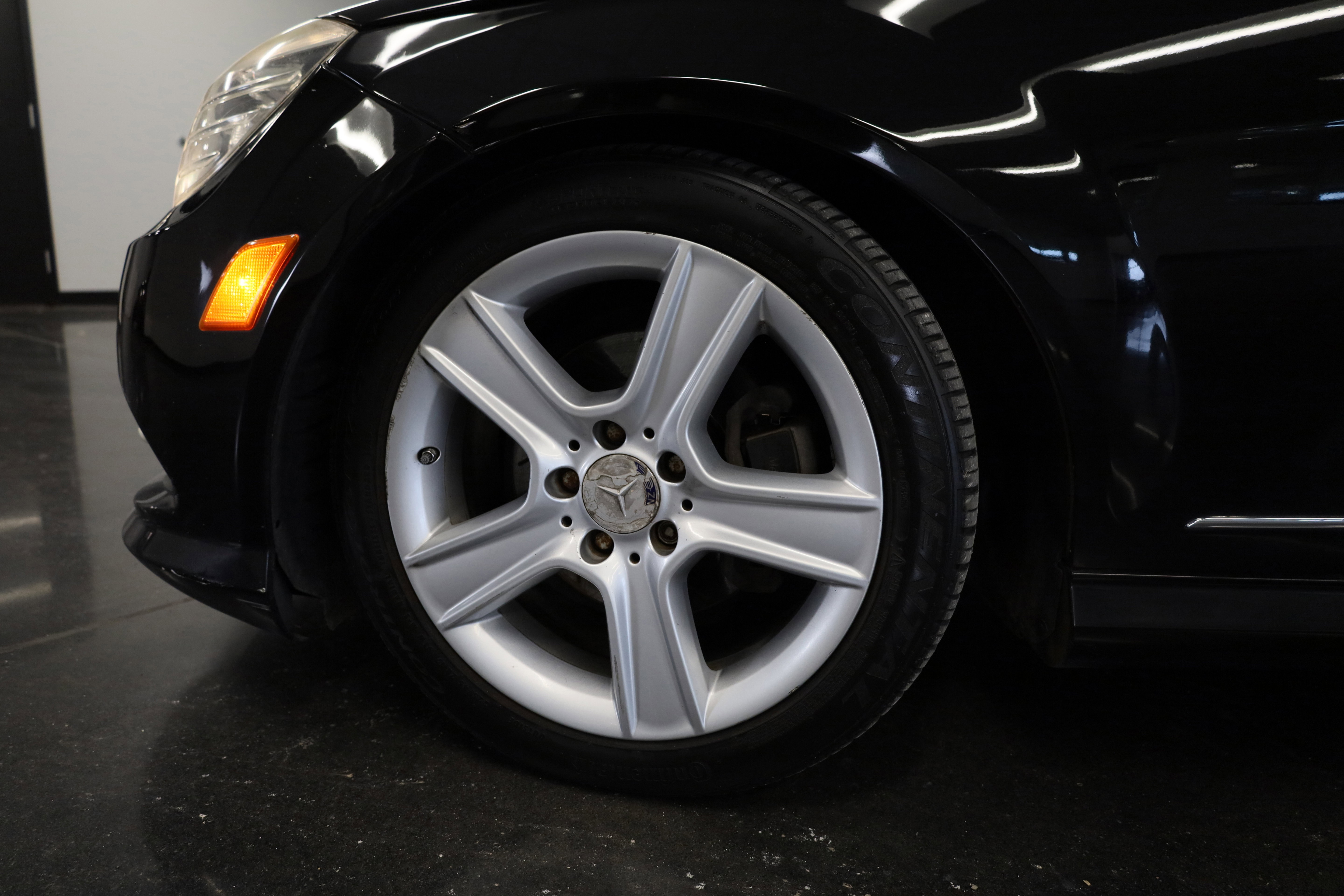 Used 2011 Mercedes-Benz C 300 4MATIC Sedan image 9