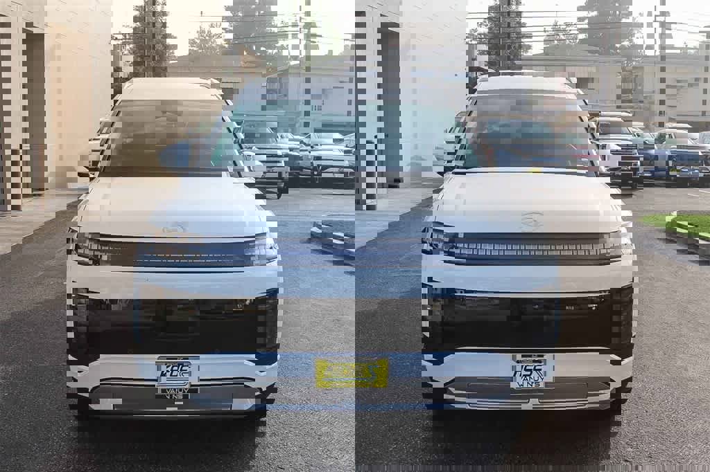 New 2026 Hyundai Ioniq 9 S image 2
