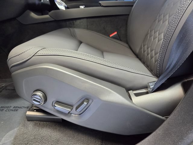 New 2026 Volvo XC90 B5 Core AWD/4WD image 8