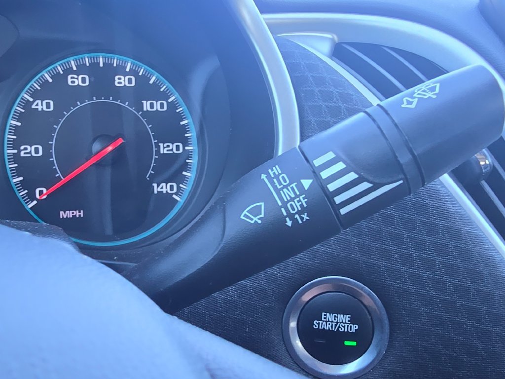 Used 2025 Chevrolet Malibu LT FWD image 27