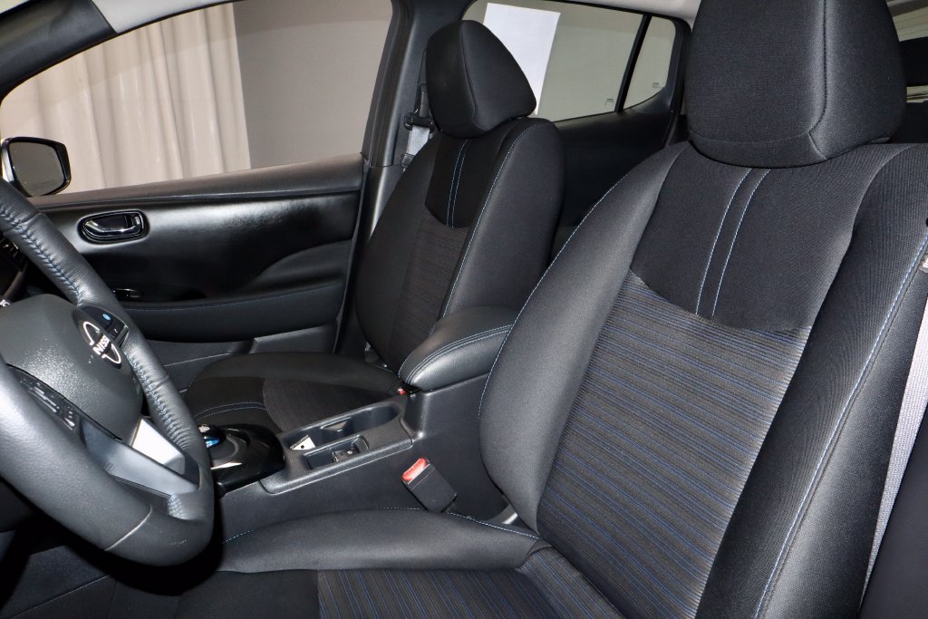 Certified 2024 Nissan Leaf SV Plus FWD image 26