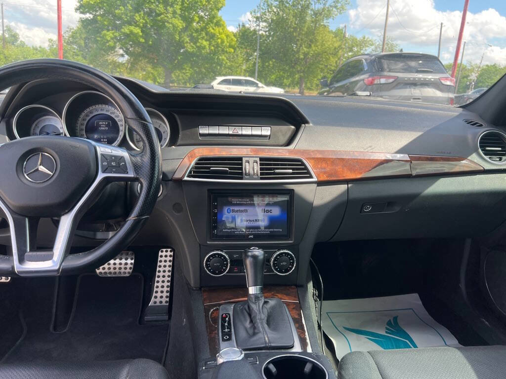 Used 2014 Mercedes-Benz C 300 4MATIC Sedan image 12