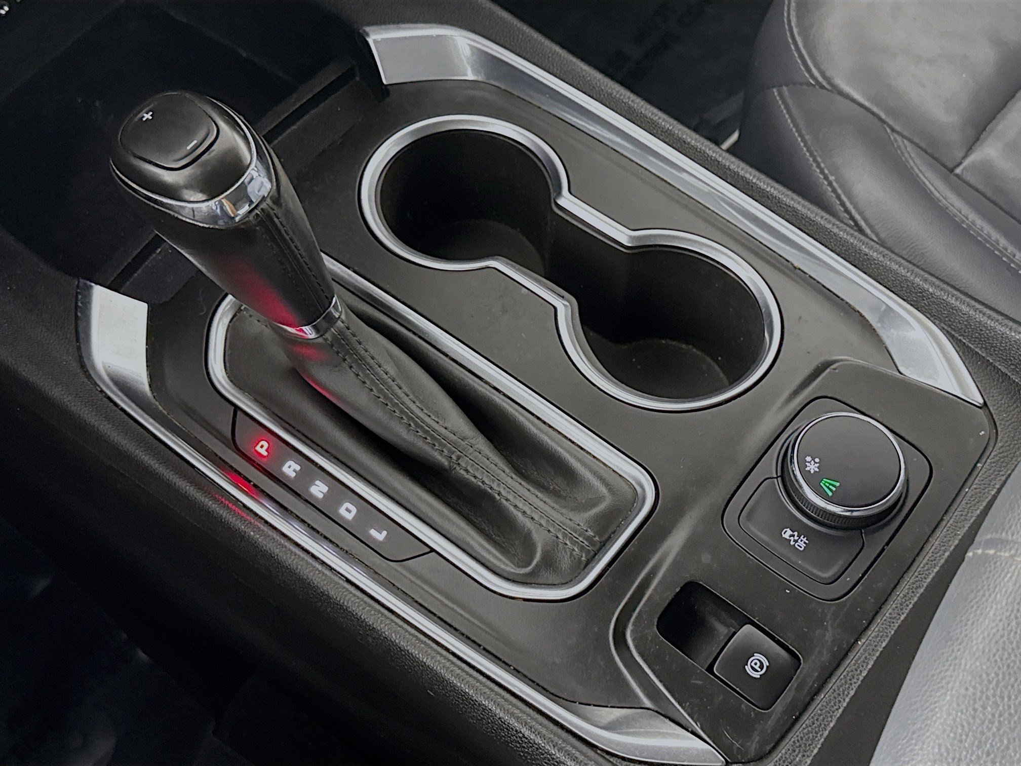 Used 2019 Chevrolet Traverse LT w/ LT Premium Package image 18