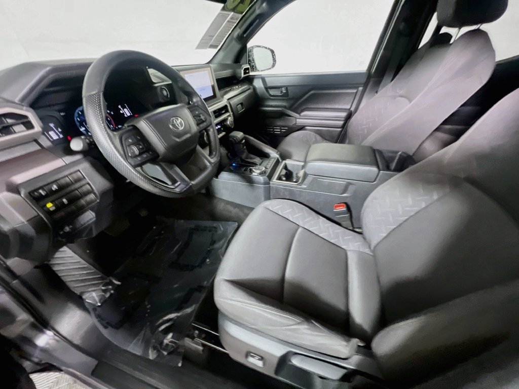 Used 2026 Toyota Tacoma SR5 AWD/4WD image 11