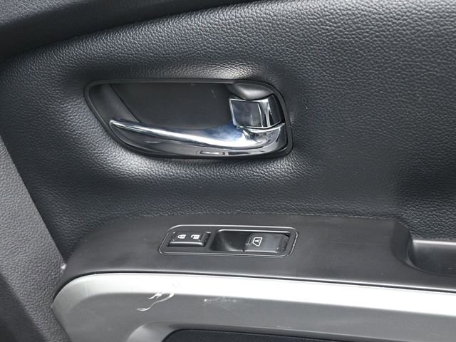 Used 2017 Nissan Titan SL w/ Chrome Package image 36