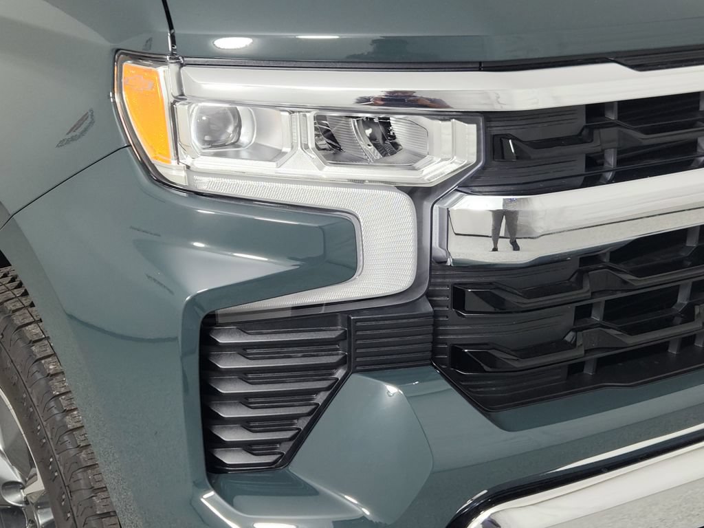 New 2026 Chevrolet Silverado 1500 LT AWD/4WD image 9