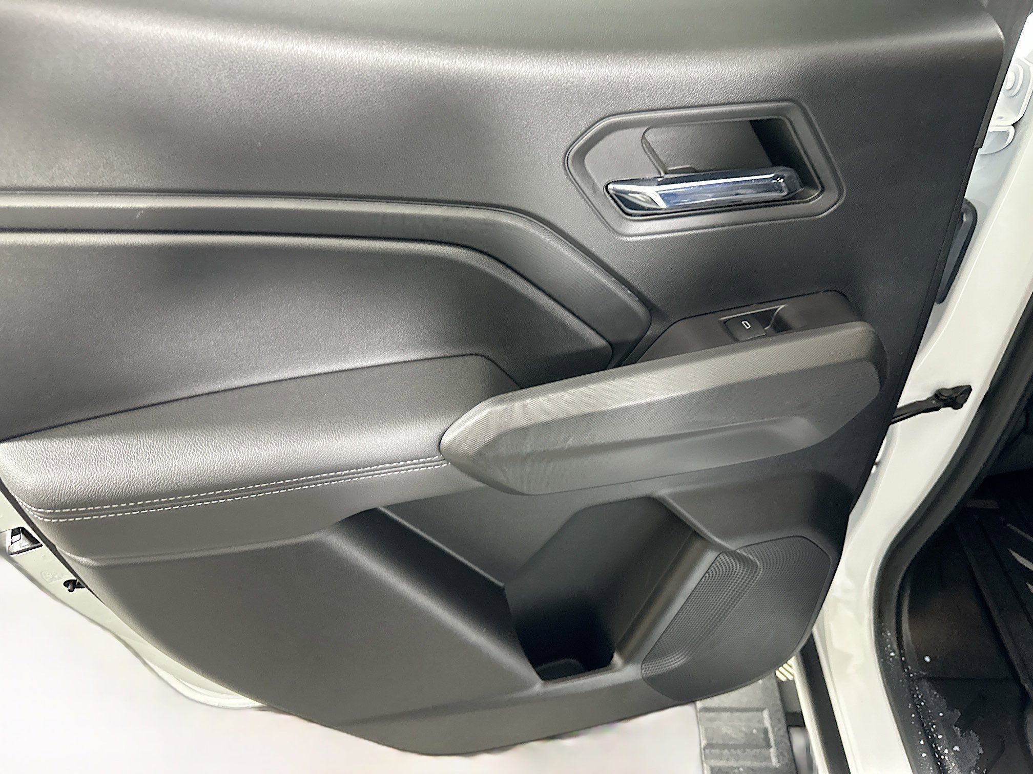 Used 2023 GMC Canyon Elevation w/ Convenience Package image 25