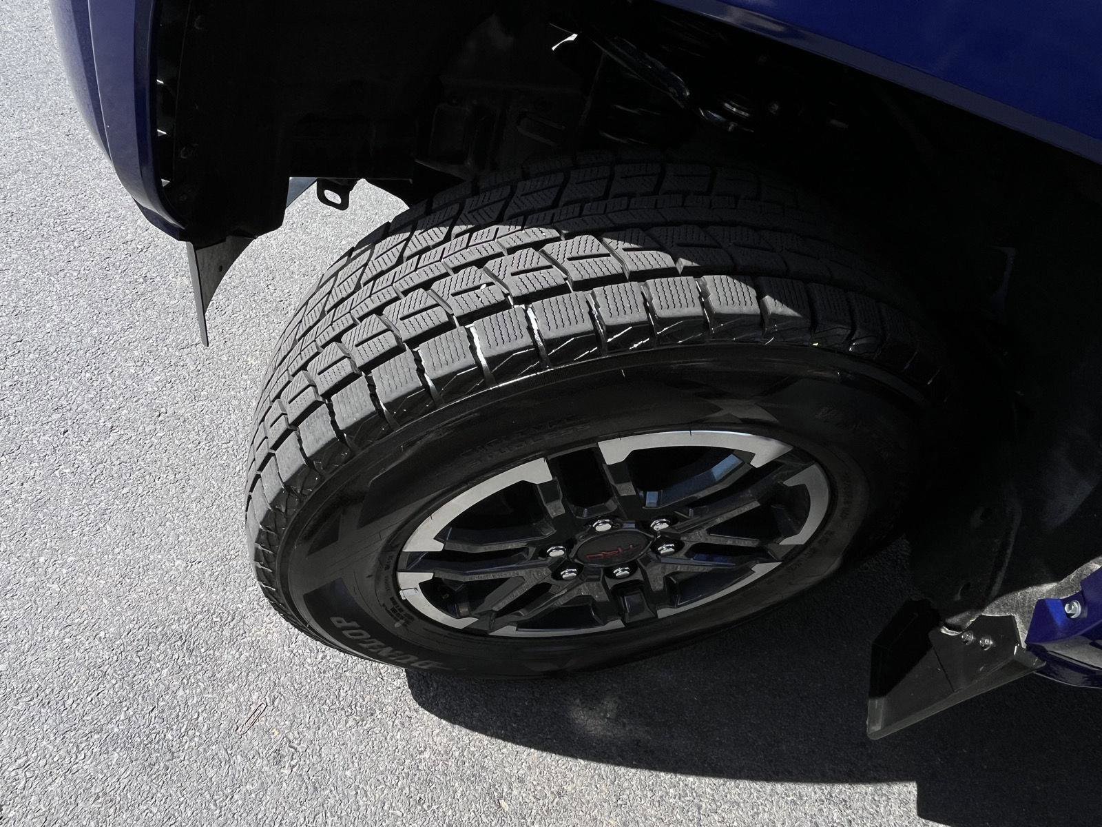 Used 2024 Toyota Tacoma TRD Sport AWD/4WD image 11
