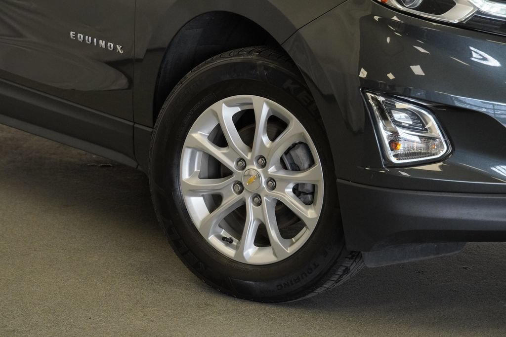 Used 2021 Chevrolet Equinox LS w/ LS Convenience Package AWD/4WD image 9