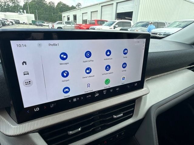 Used 2025 Ford Explorer Active w/ Active Comfort Package RWD image 35