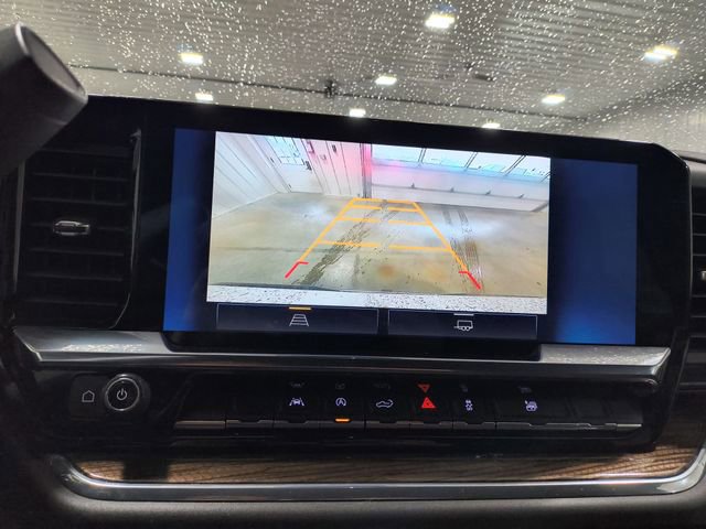Used 2024 Chevrolet Silverado 1500 LT AWD/4WD image 9