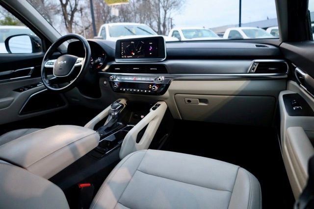 Used 2022 Kia Telluride S image 39
