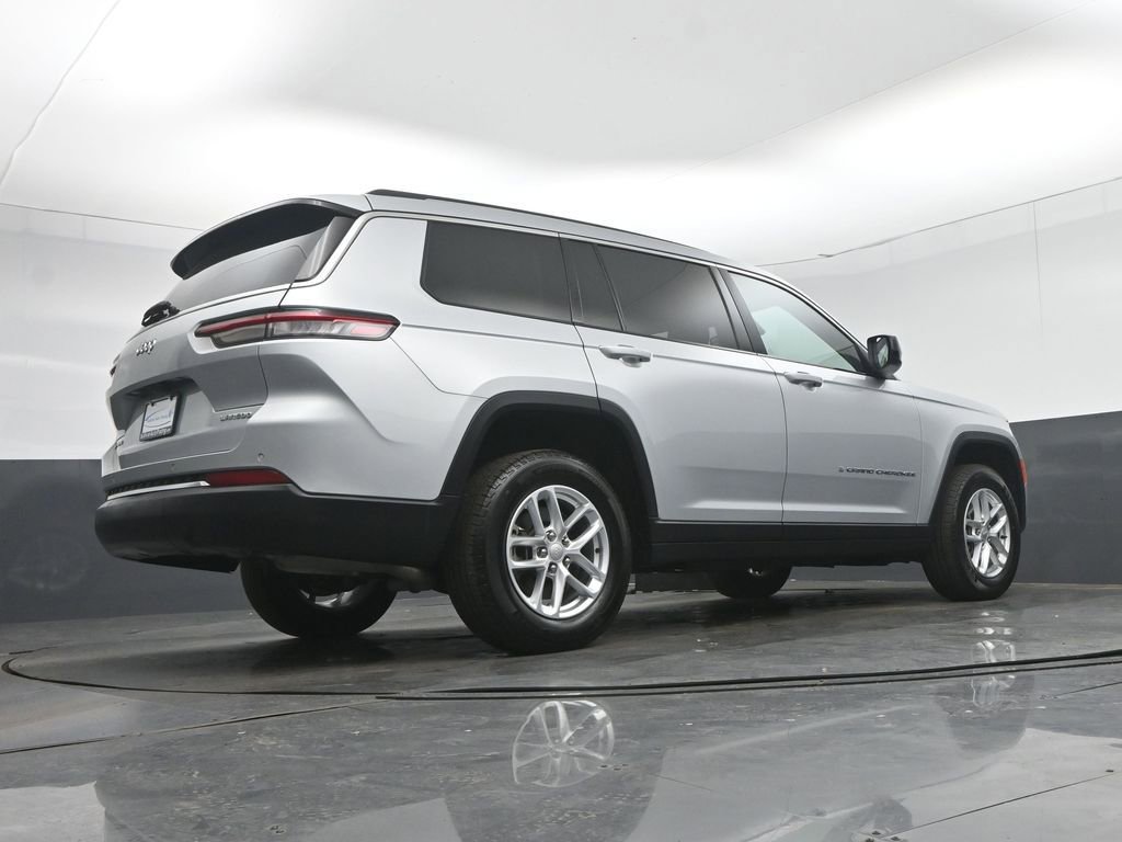 Used 2023 Jeep Grand Cherokee L Laredo AWD/4WD image 67
