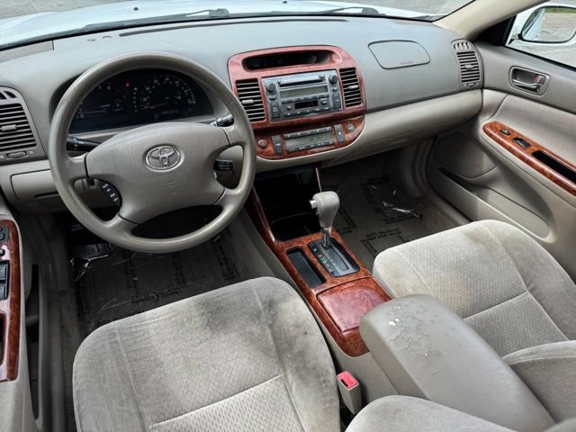 Used 2002 Toyota Camry XLE FWD image 10