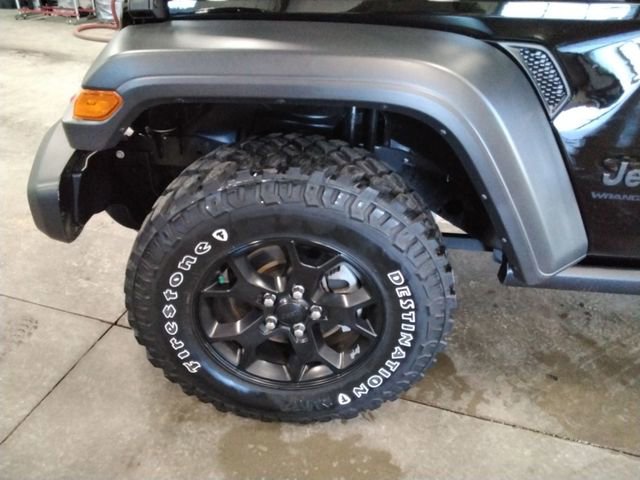 Used 2023 Jeep Wrangler Willys image 19