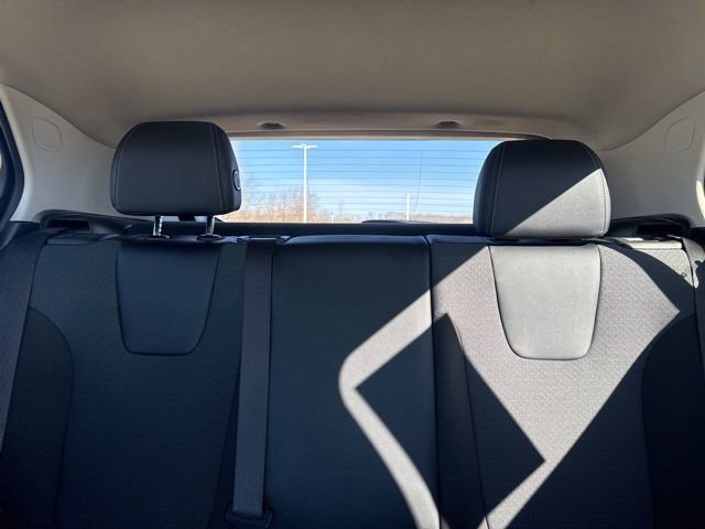 Used 2021 Buick Encore GX Preferred w/ Cold Weather Comfort Package image 32