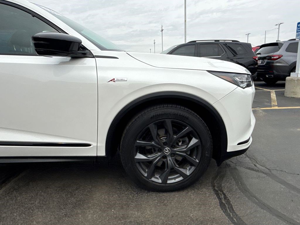 Used 2023 Acura MDX A-Spec image 15