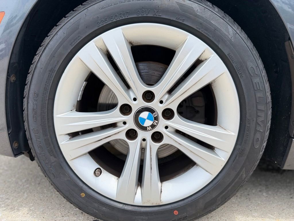 Used 2018 BMW 330i xDrive Sedan w/ Convenience Package AWD/4WD image 9