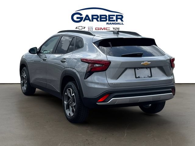 Certified 2024 Chevrolet Trax LT FWD image 3