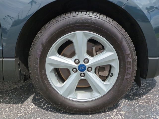 Certified 2022 Ford Edge SE image 11