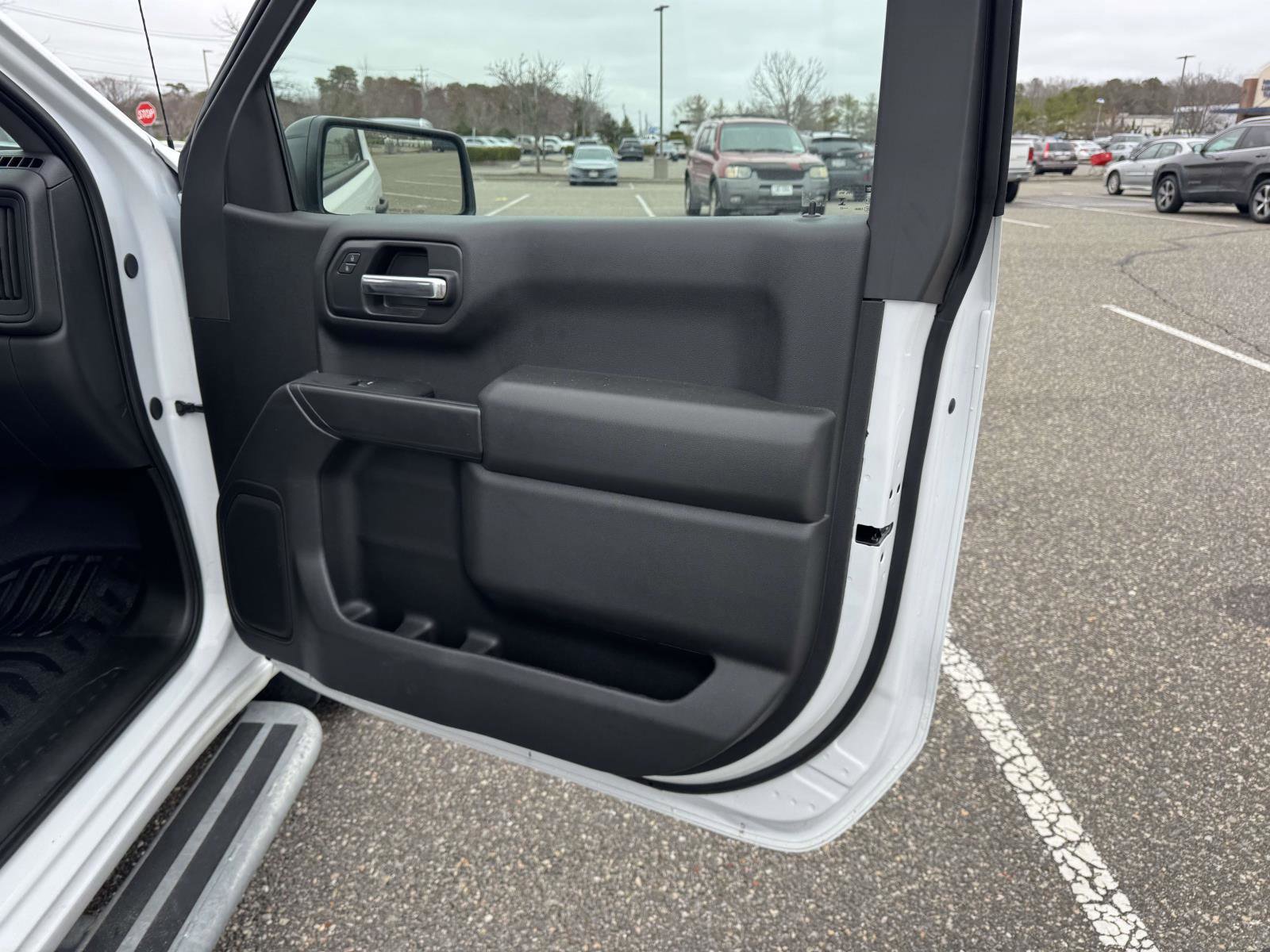 Used 2025 Chevrolet Silverado 1500 W/T image 20