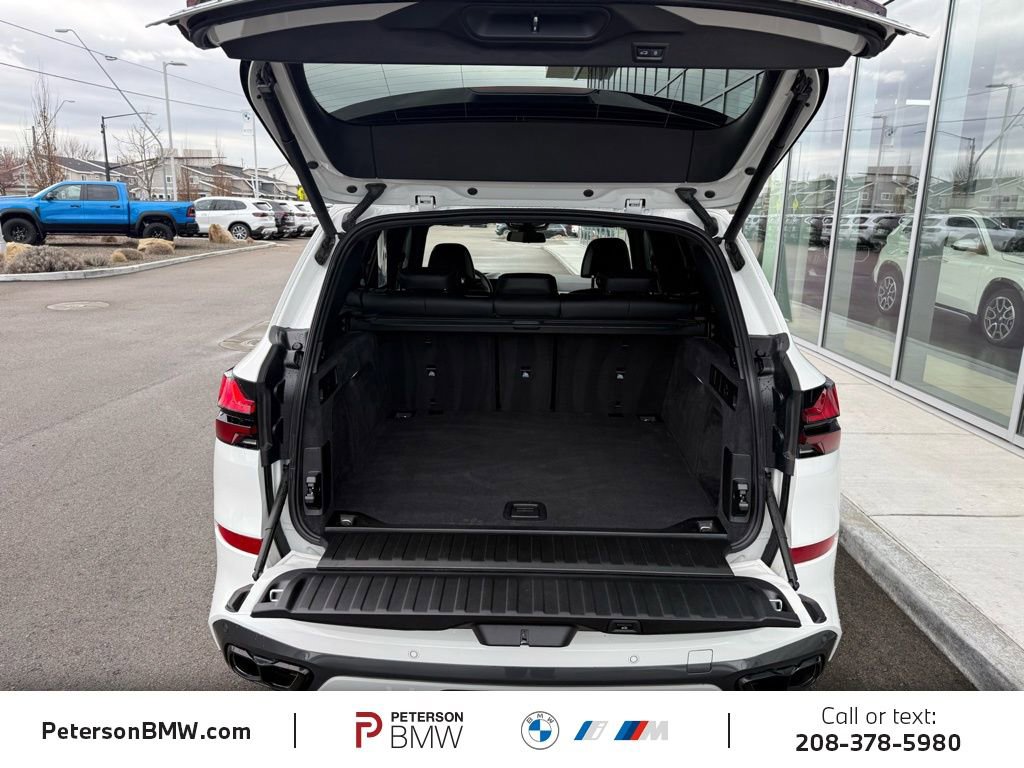 Used 2025 BMW X5 M60i image 18