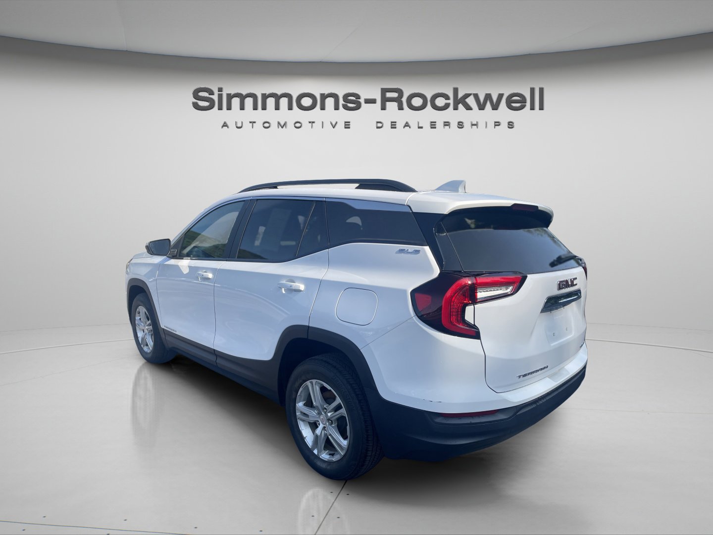 Used 2022 GMC Terrain SLE w/ Driver Convenience Package image 7