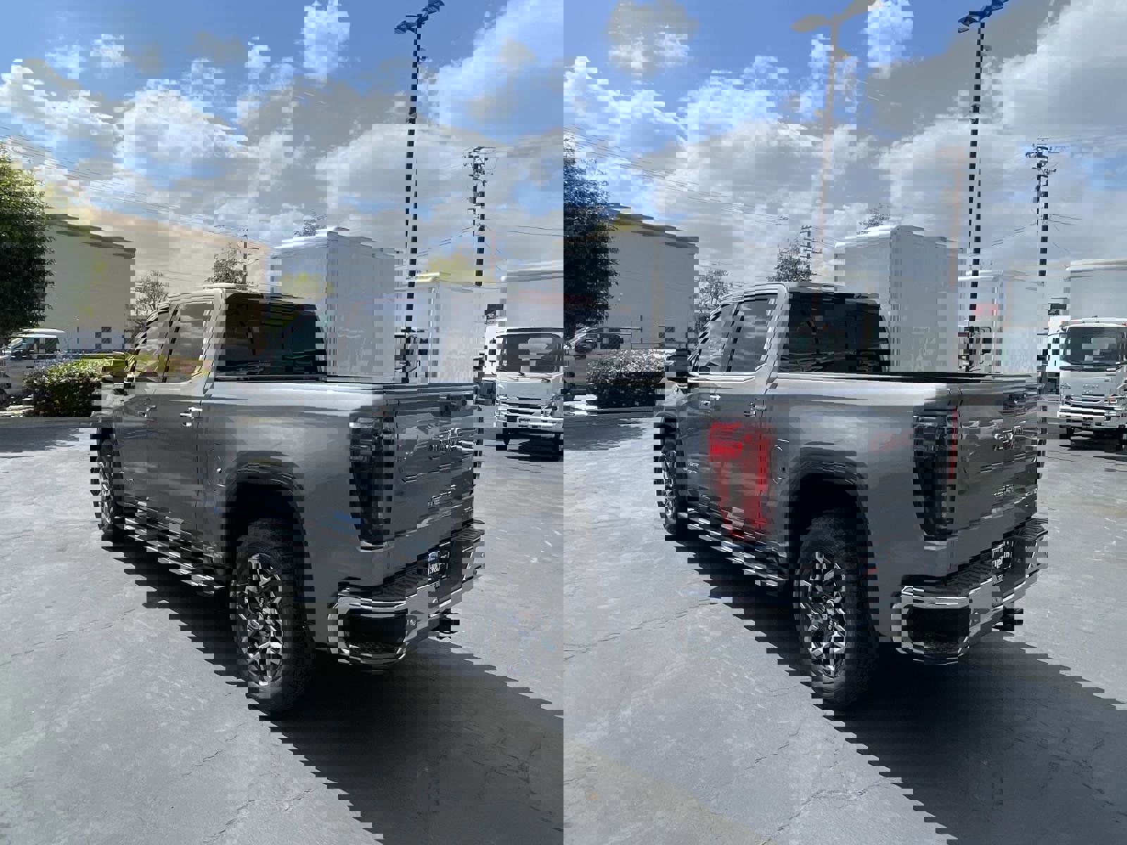 New 2026 GMC Sierra 1500 SLT w/ SLT Premium Package image 7