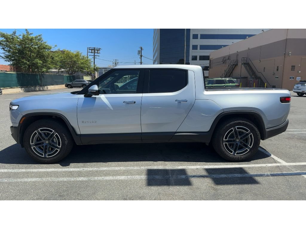 Used 2026 Rivian R1T Adventure AWD/4WD image 2