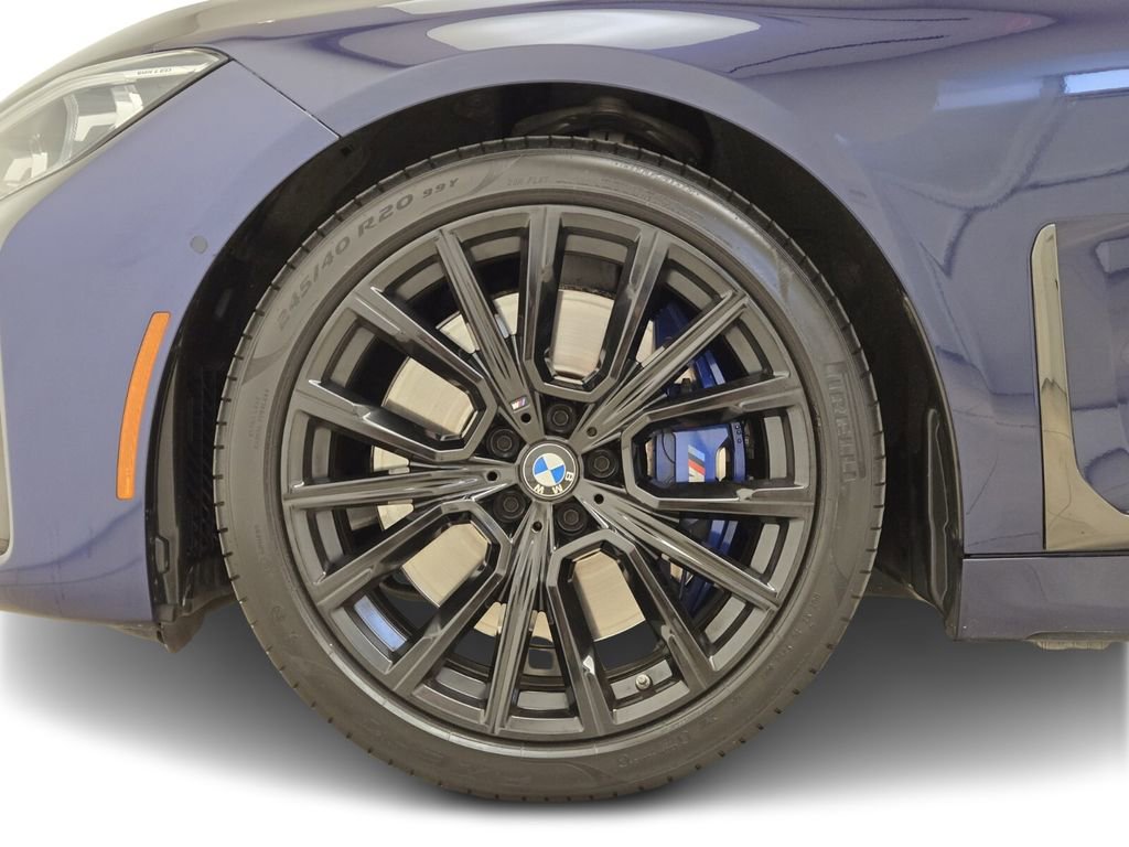 Used 2022 BMW 740i w/ M Sport Package image 13